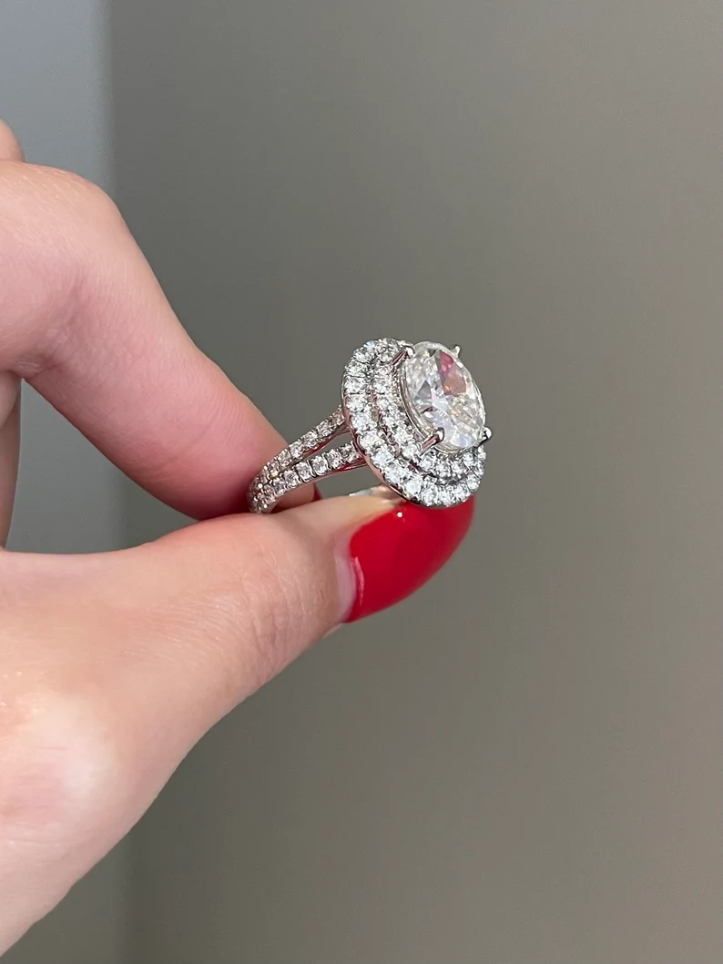 3.5 Carat Oval Cut Engagement Diamond Ring - Image 6
