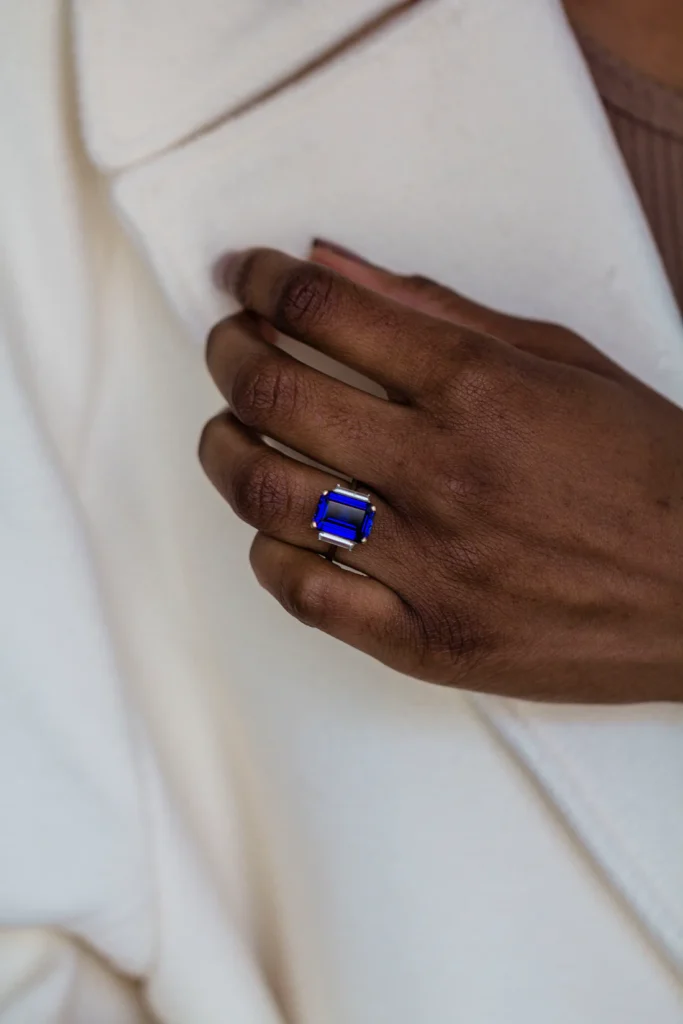 925 Silver 5.75 Carat Sapphire Stone Engagement Ring