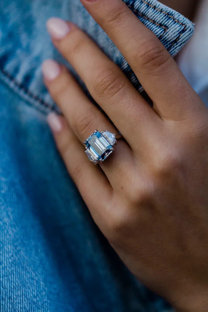 925 Silver 6.5 Carat Blue Topaz Stone Engagement Ring