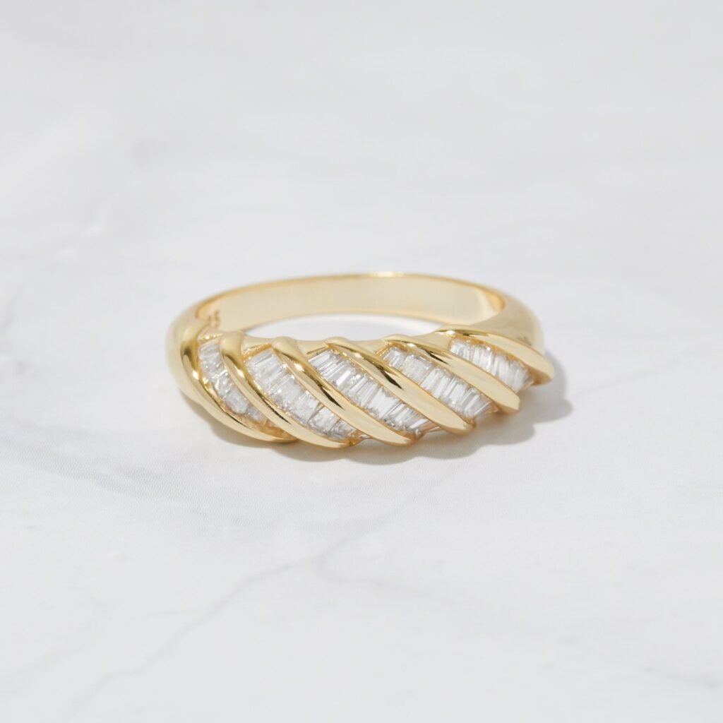 925 Silver Baguette Croissant Ring