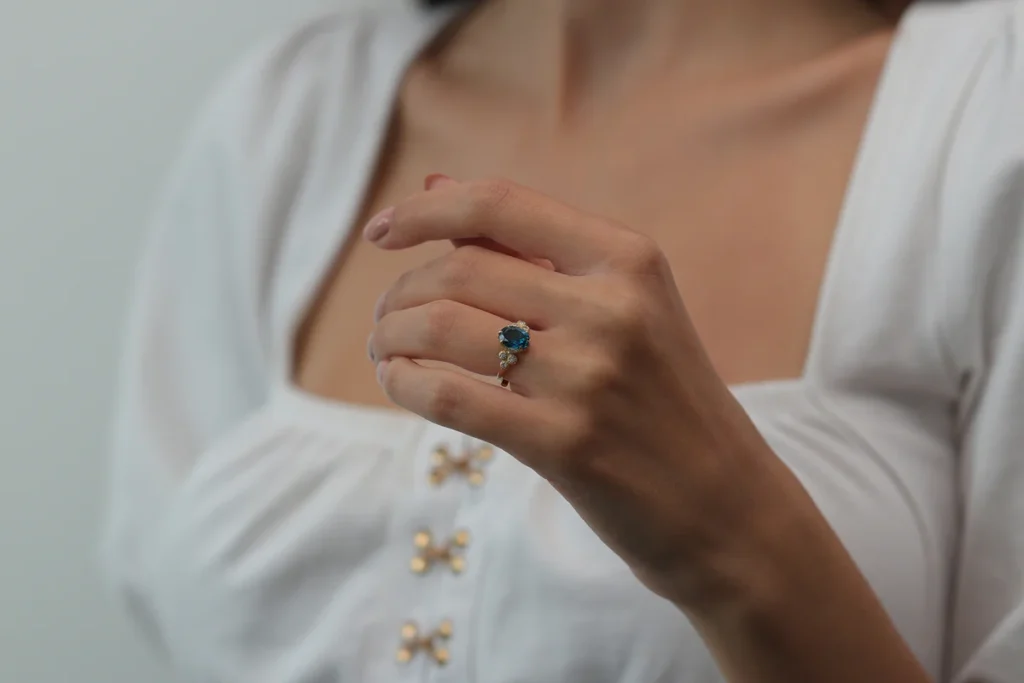 925 Silver Blue Stone Ring