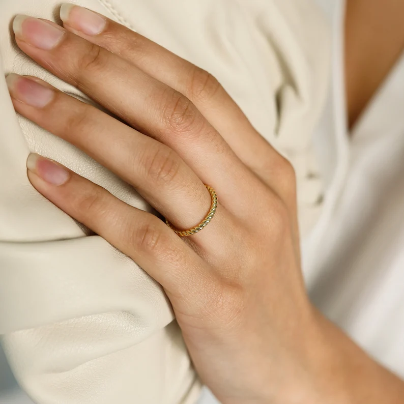 925 Silver Lea Twisted Silver Ring
