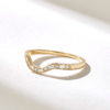 Minimalist curved ring with clean modern contour