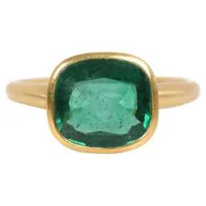 925 Sterling Silver Cushion-Cut Emerald Solitaire Ring