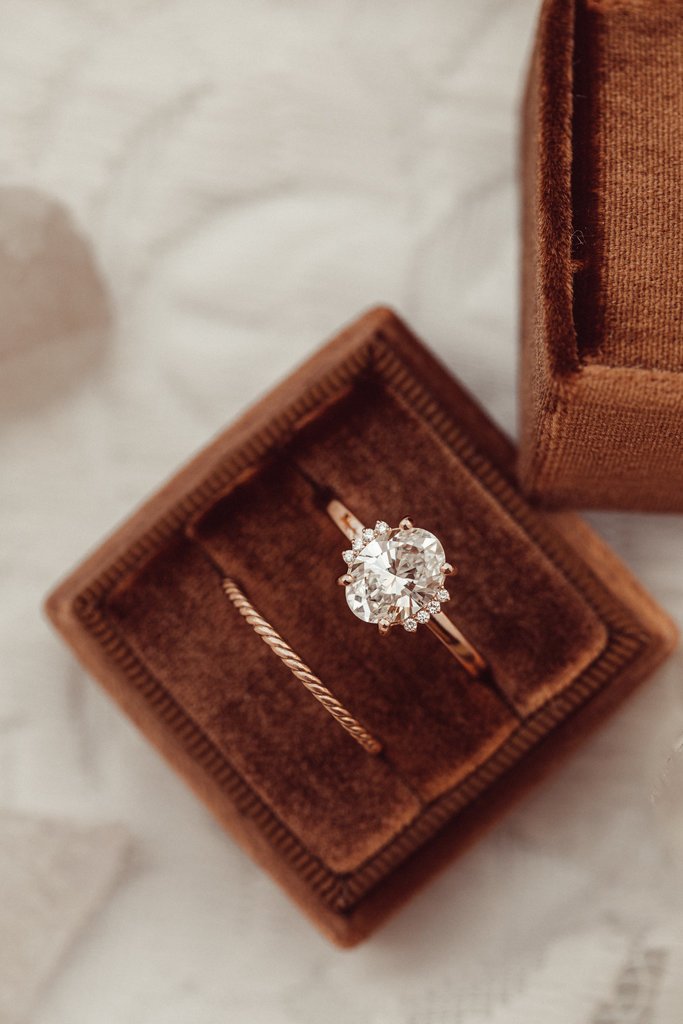 925 Sterling Silver Diamond Oval Ring