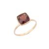 Garnet ring featuring one cushion-cut 8x8 mm stone