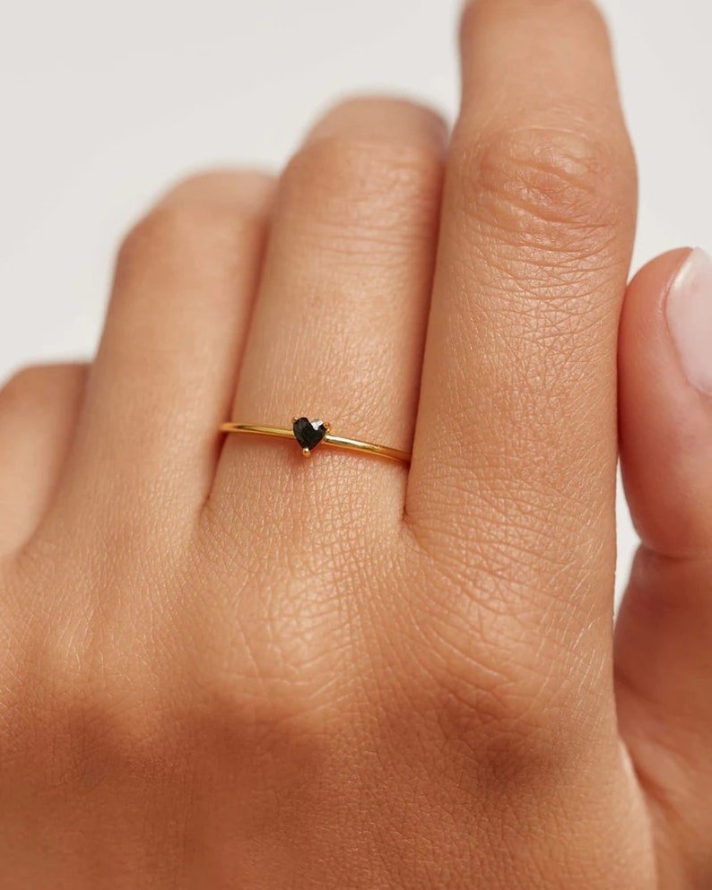 925 Sterling Silver Minimalist Heart Shape Ring