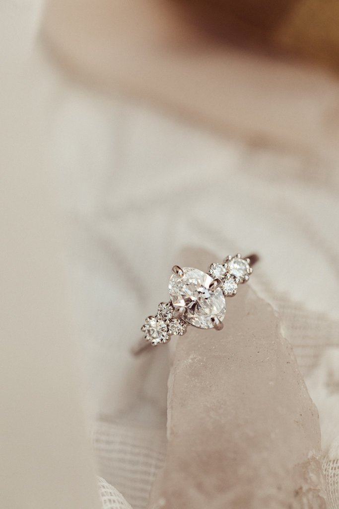 925 Sterling Silver Oval Cut Engagement Ring