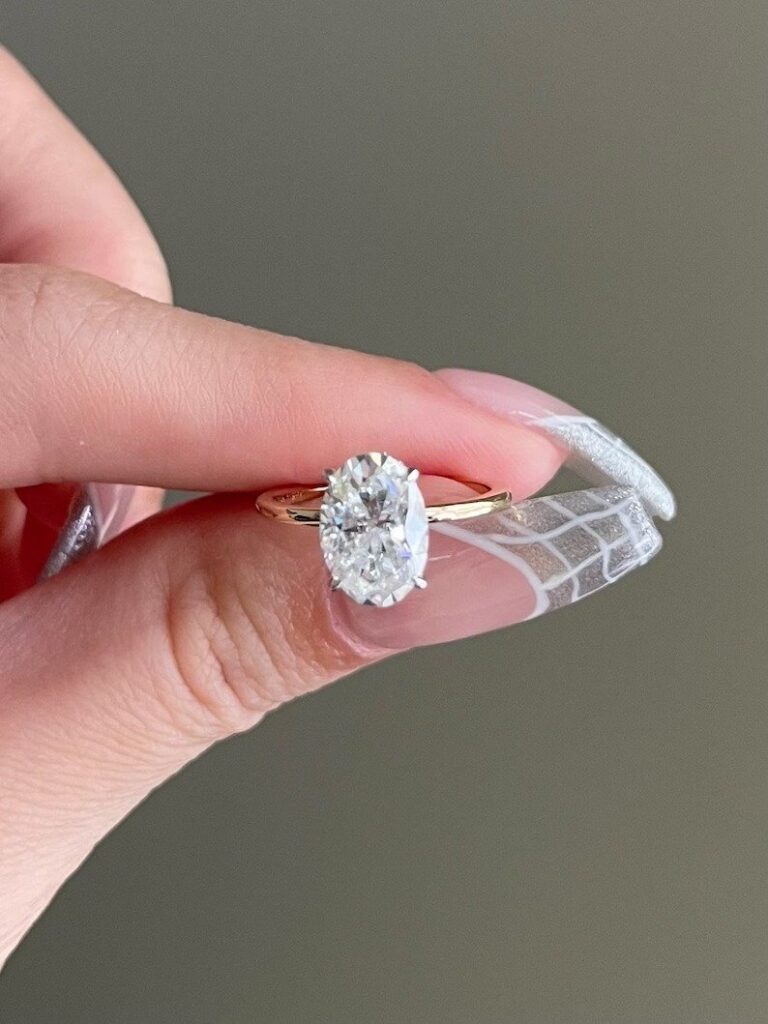925 Sterling Silver Oval Hidden Halo Invisible Wrap Solitaire Engagement ring