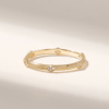 Minimal alliance ring with slim profile and rhombus shape