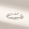 Rhombus ring featuring 1.80 mm band width and slender form