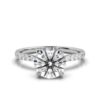 Elegant ring with refined detailing and a 1.5 mm band height