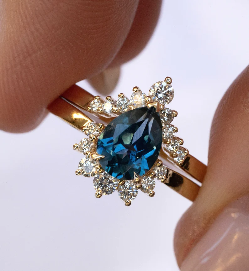 925 Sterling Silver Teal Montana Sapphire and Diamond Engagement Ring Set