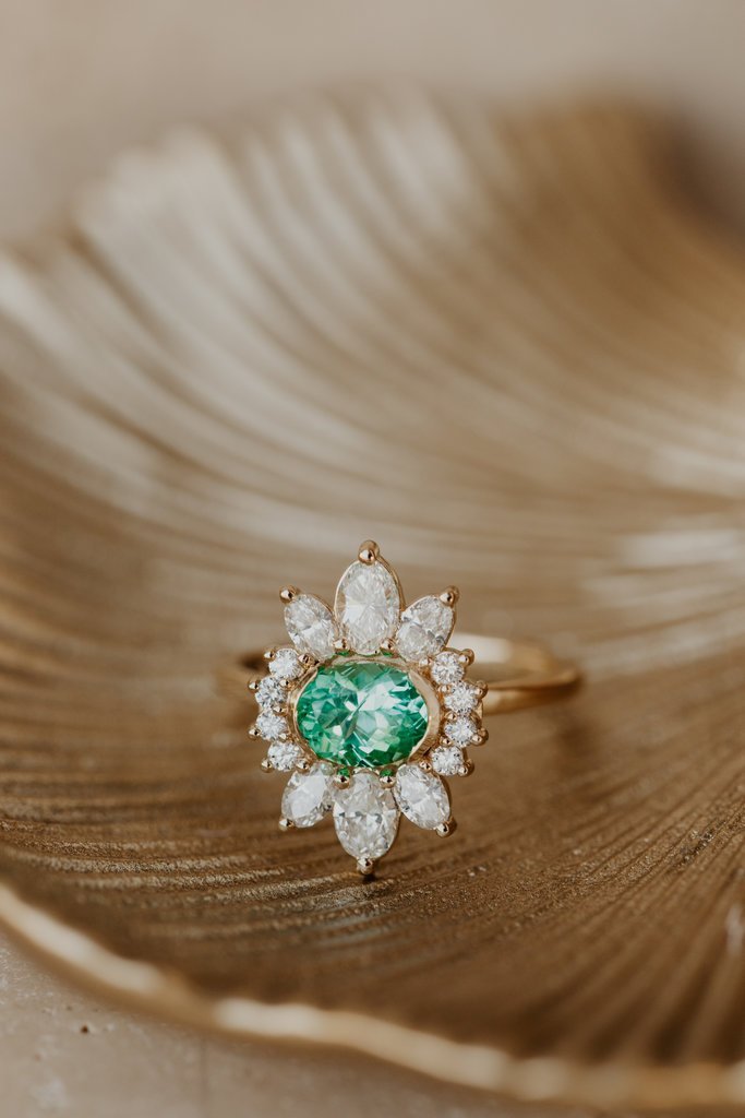925 Sterling Silver The Ray .89 ct Oval Emerald Ring