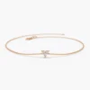 Refined bracelet with delicate stones spaced along the chain