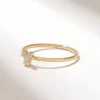 Floral-inspired trefoil ring featuring a 5 mm top