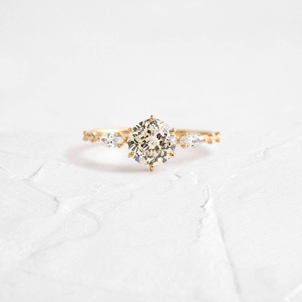 Canvas Diamond Round Solitaire Ring