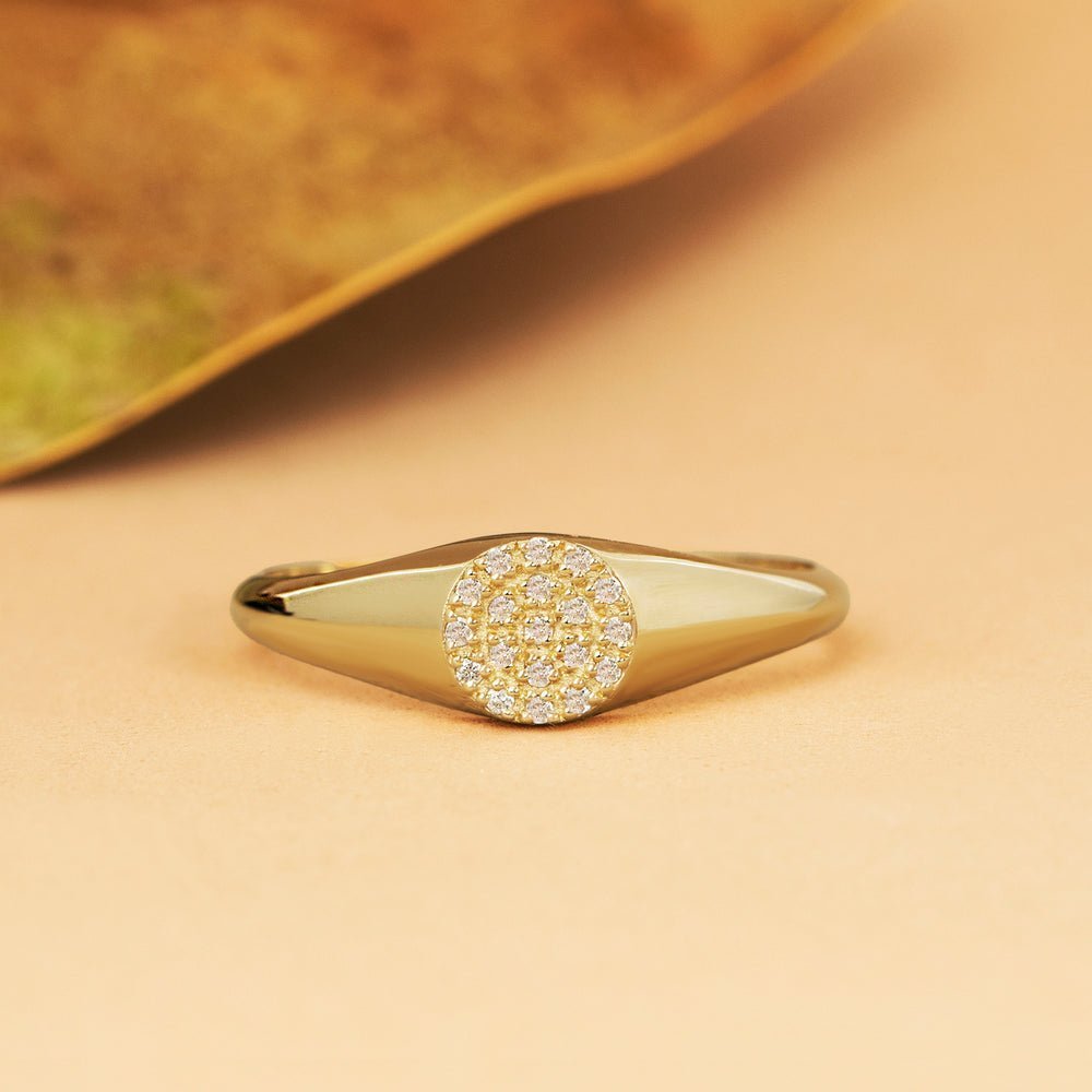 Diamond Circle Signet Ring - Image 4