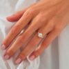 Simple engagement ring with VVS-VS clarity and E-F colour