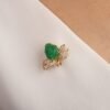 Emerald brooch pin with balanced sparkle and colour