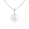 Solitaire pearl pendant in 925 sterling silver