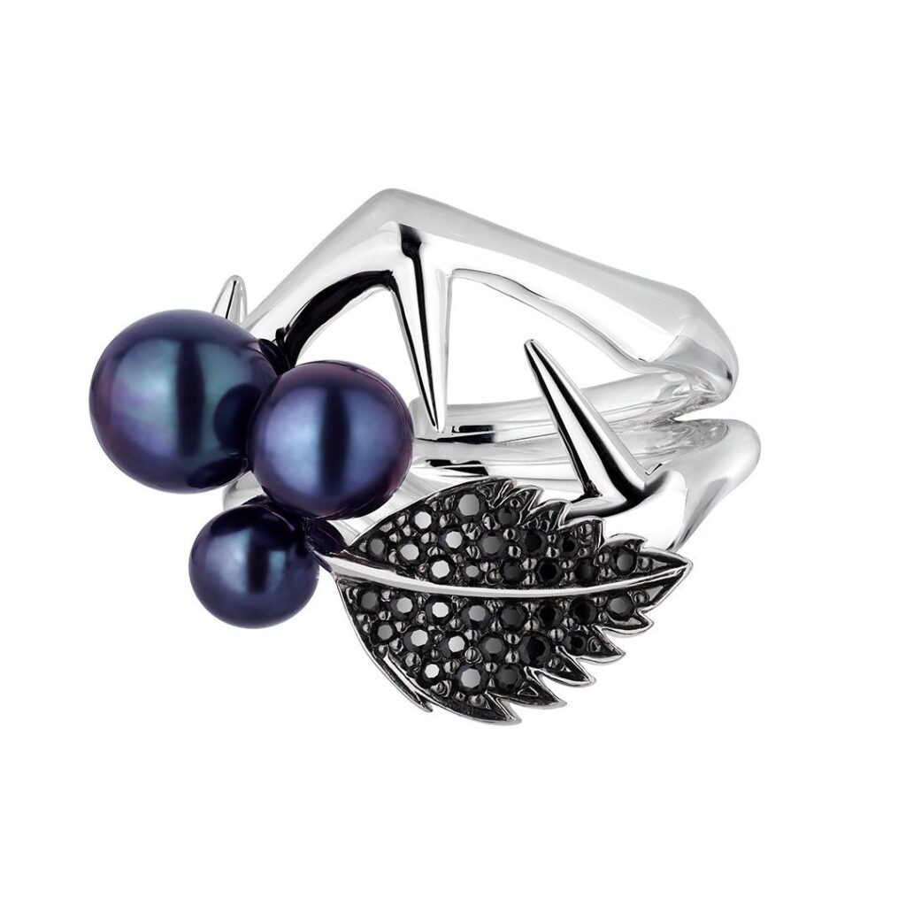 925 Sterling Silver Blackthorn Pearl Leaf Ring Black Spinel and Black Pearl