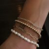 Elegant pearl bracelet with a simple, timeless design