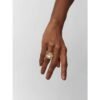 Timeless sterling silver ring with expressive pearl centrepiece