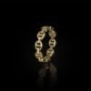 Structured ring with a classic tri-link form